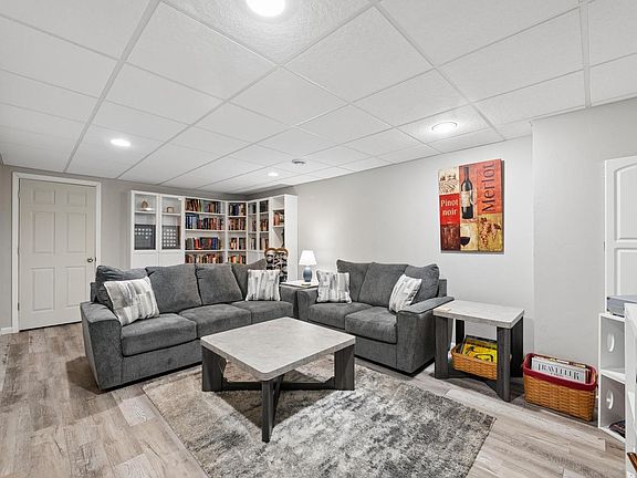 4th image of 1860 Haas ROAD