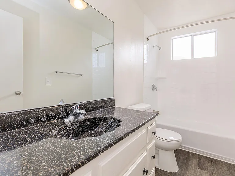 San Carlos and San Juan Apartment Homes — Photo 21
