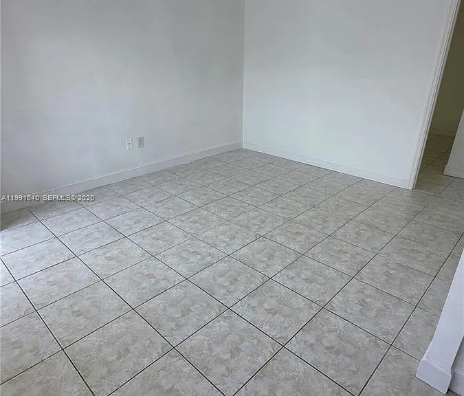 2114 Biarritz Dr #2 — Photo 10