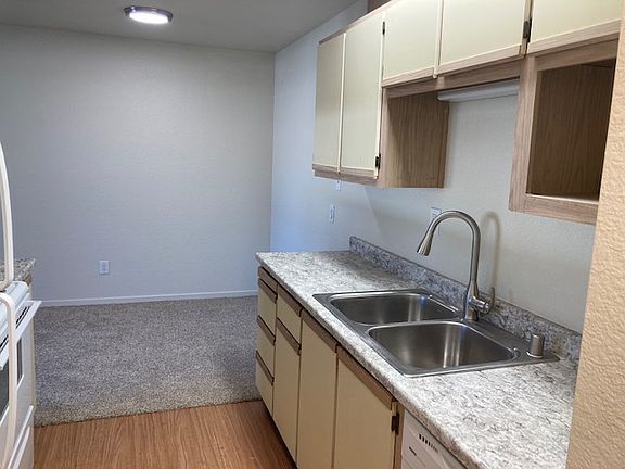 5th image of 8201 Camino Colegio Dr APT 83