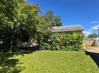 10809 W 95th St, Grande Prairie, AB T8V1Z6