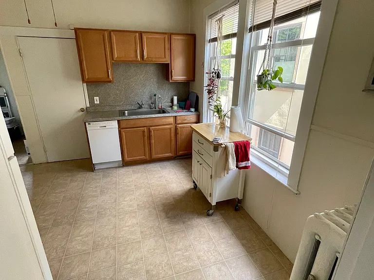 205 Rawson Rd #3 — Photo 8