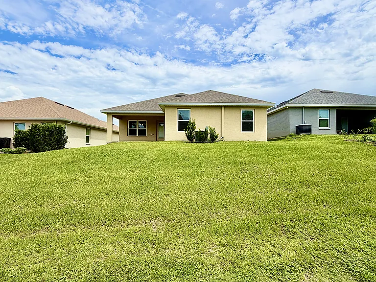 633 W Rexford Dr — Photo 49