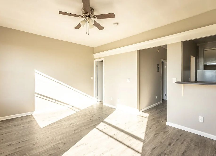 2nd image of 3001 Petite Ct #8