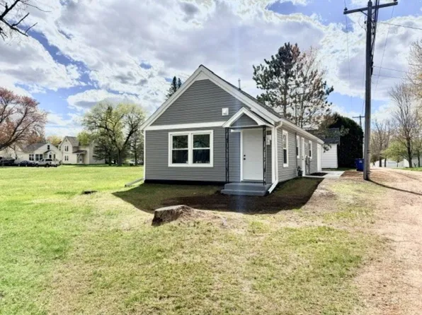 704 Spruce St, Merrill, WI 54452