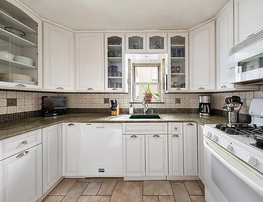 Sold by Douglas Elliman | media 9