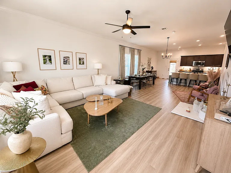 118 Nandina Dr — Photo 3