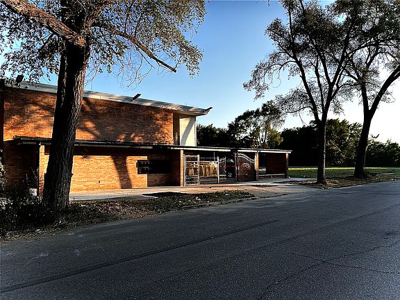 5th image of 44 Highland St #1-19