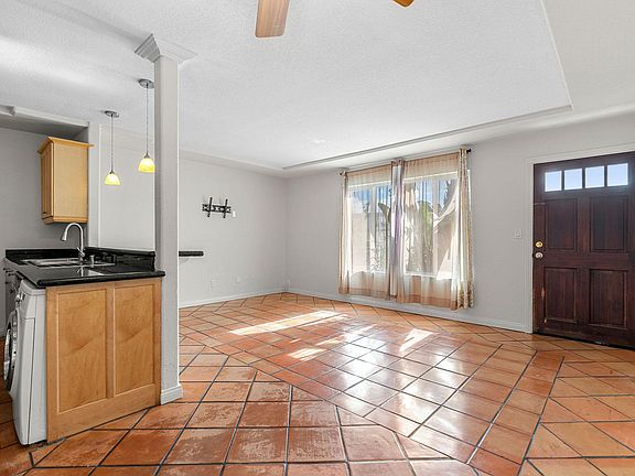 5th image of 4074 48th St