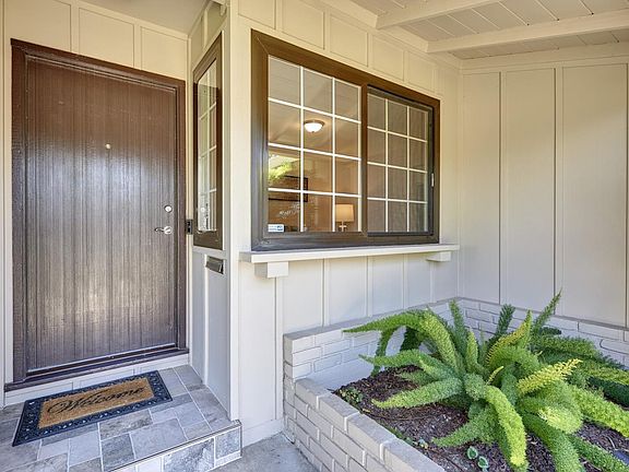 3rd image of 535 Barto St