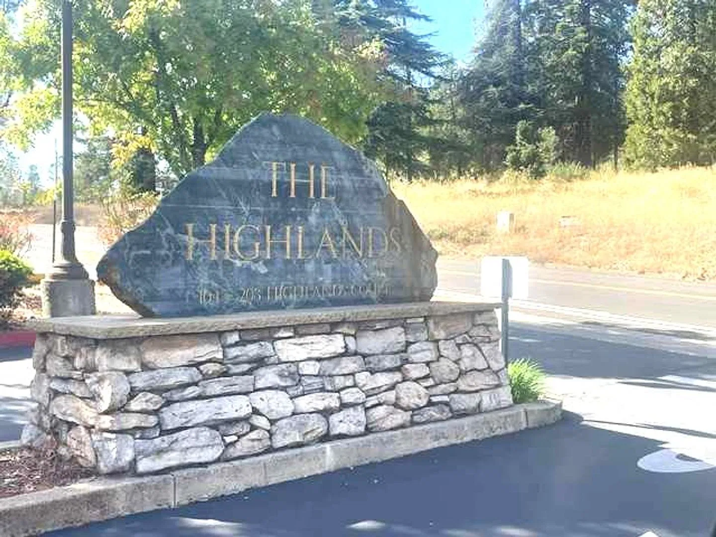 3 bedroom, 2 bath in Grass Valley, CA 95945 — Photo 2