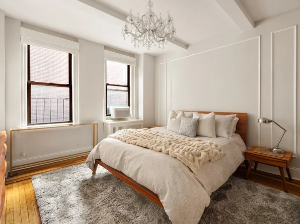 74 West 68th Street 7F image 5 of 6