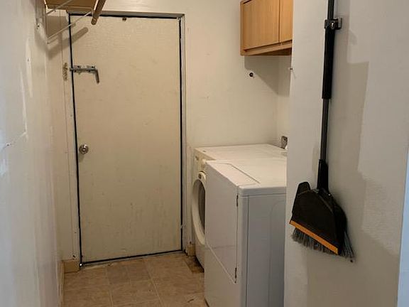 2nd image of 24145 Loma Verde