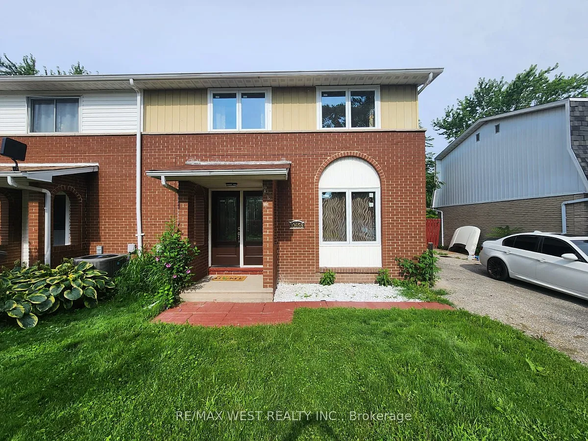 Building Photo - 10658 Atwater Cres
