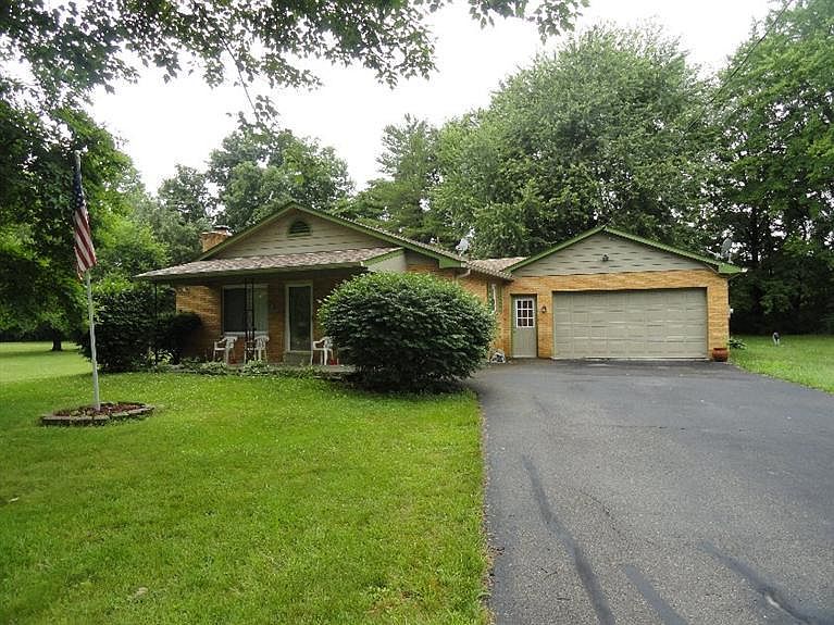 1st image of 19 Lorelei Dr