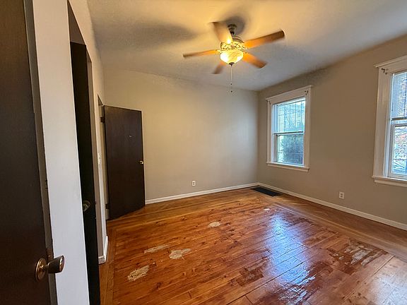 3rd image of 636 Maryland Ave APT 1