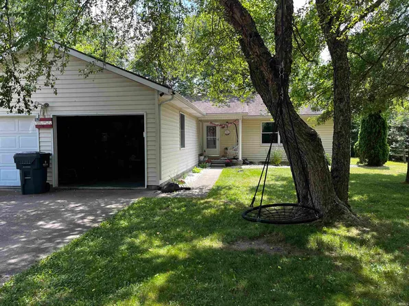416 E Bragg Ave, Upland, IN 46989