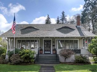 407 W Main St, Silverton, OR 97381