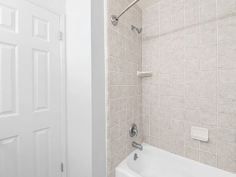 1600-1610 Mabury Street — Photo 27