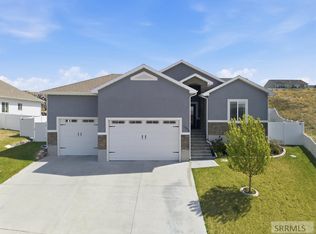 1099 Dolostone Dr, Pocatello, ID 83201