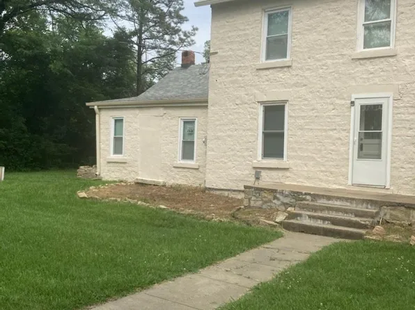 8042 SE California Ave, Berryton, KS 66409