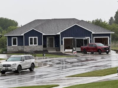 1309 Stenberg Dr, Clear Lake, IA, 50428