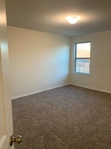 1008 Emerald Dr — Photo 12