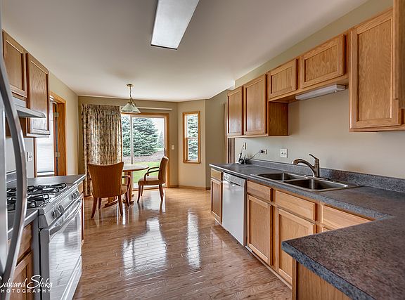 2nd image of 6010 Jordan Ct