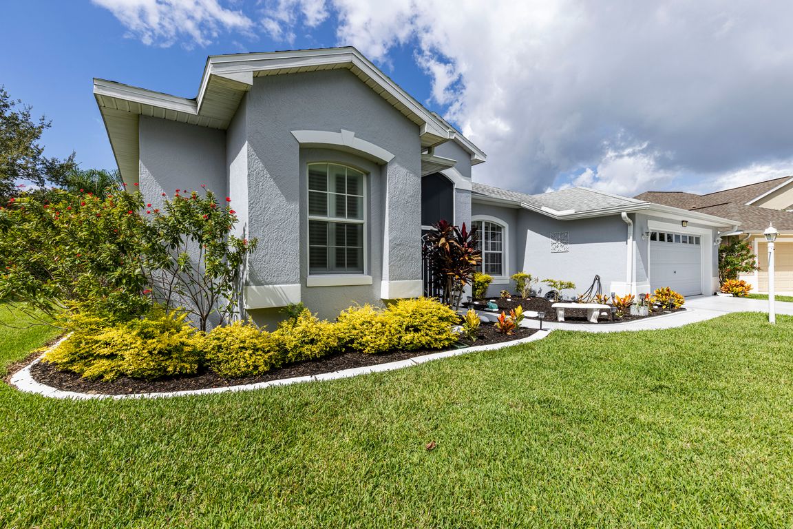 next background image