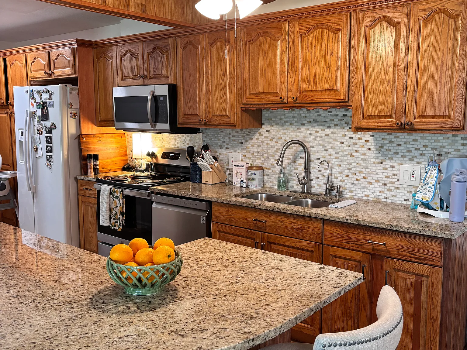 4 bed, 1700 sqft, $3,300 — Photo 3
