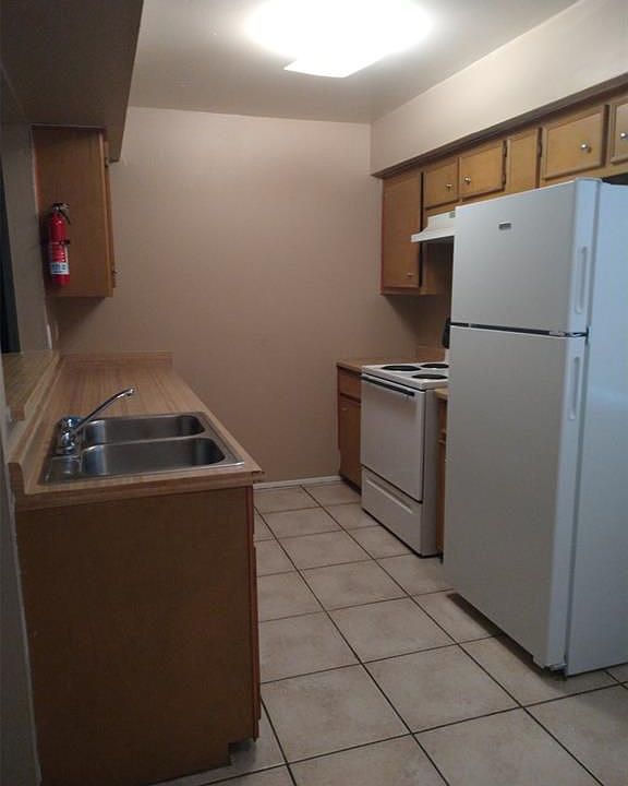 1st image of 110 Oakdale St #1
