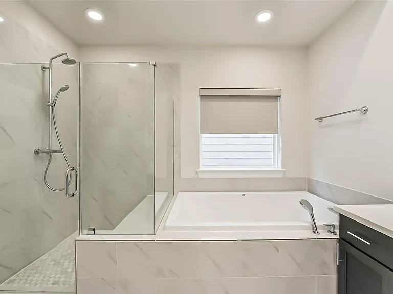 5308 S Capitol St — Photo 24