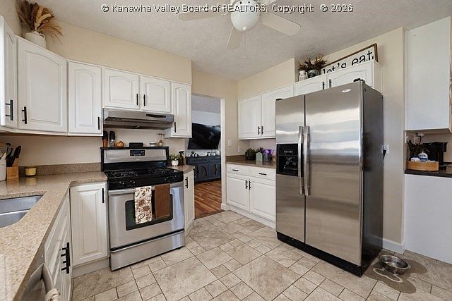 13th image of 51 Quenwood Ln