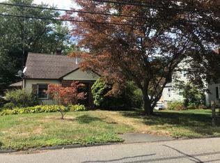 30 Maple Avenue Ext, Meriden, CT 06450