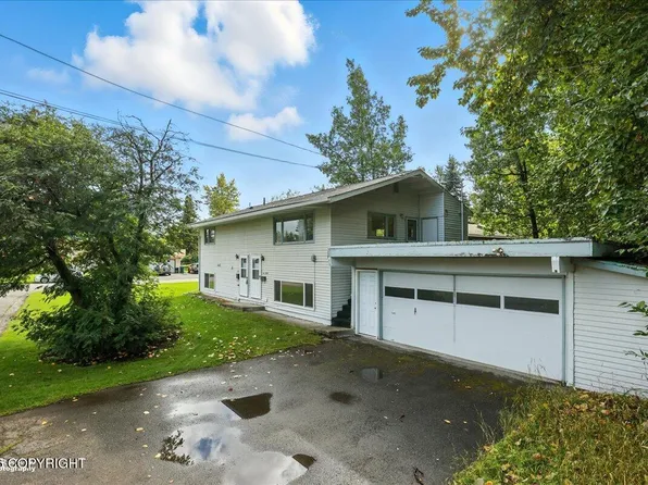 5559 Penn Cir, Anchorage, AK 99504