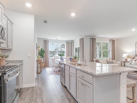 4th image of 328 RookRoost Circle