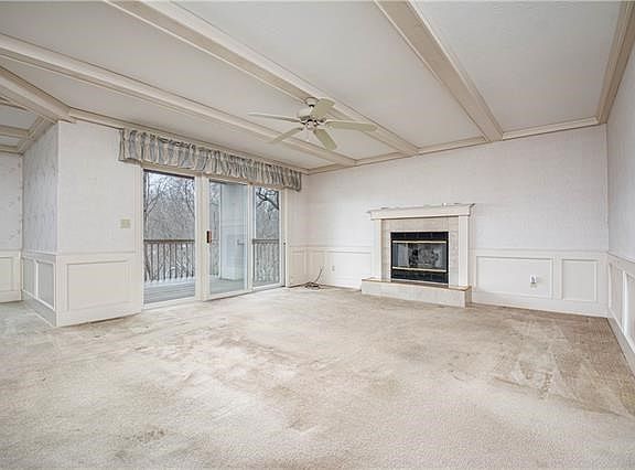 2nd image of 1113 W Richwood Dr