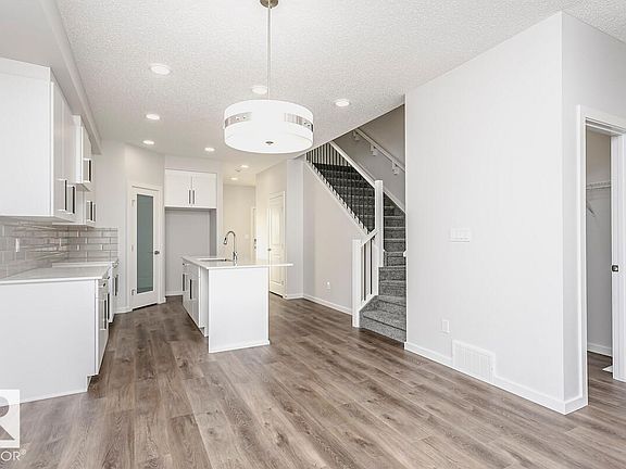 5th image of 2907 64th St SW