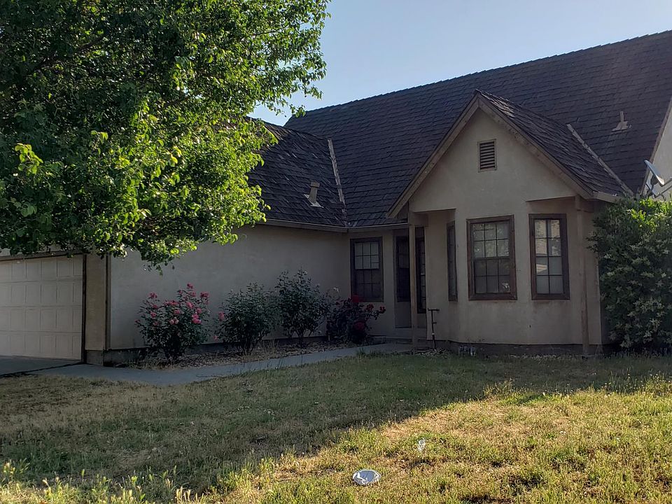 2nd image of 15230 Poppy Dr