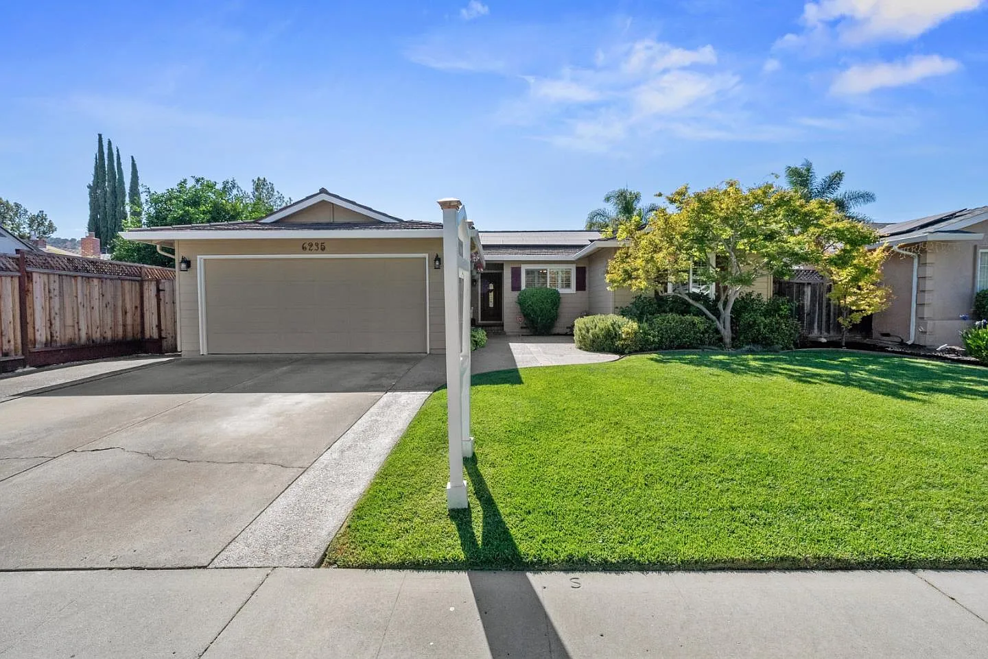 6235 Glider Dr photo 1