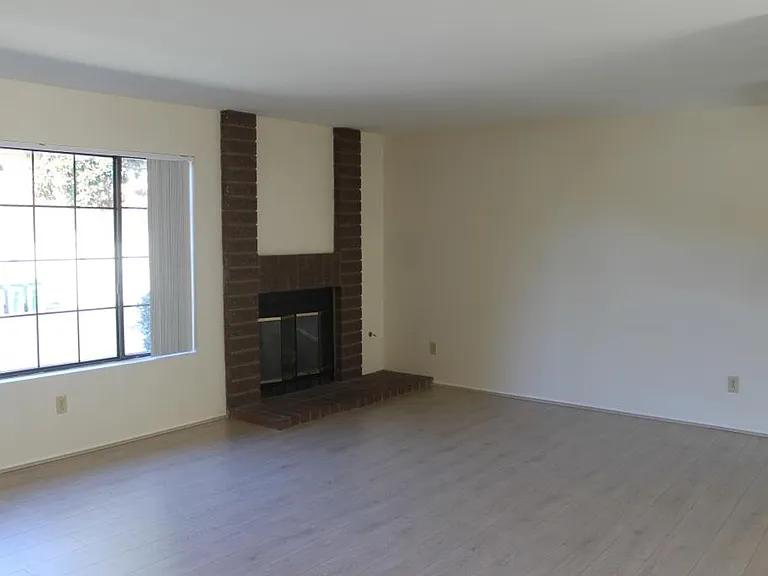 6822 Briarwood Dr — Photo 3