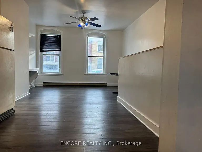 161 A Princess St — Photo 1