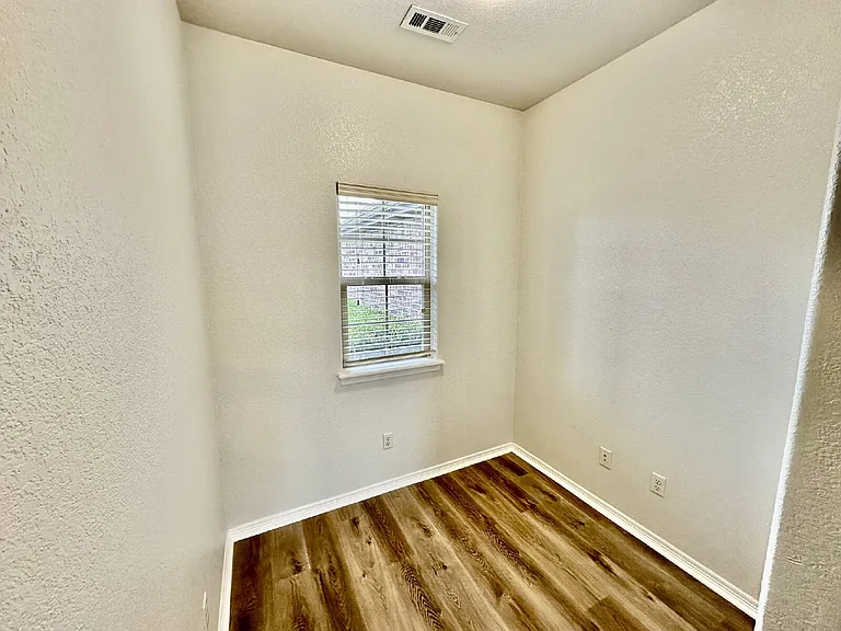 441 Sorrento Dr — Photo 8