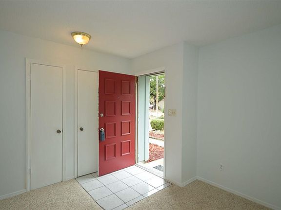4th image of 3921 Elmcrest Dr