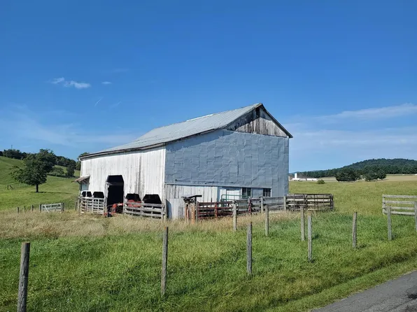 25 Spring Meadow Dr, Lexington, VA 24450
