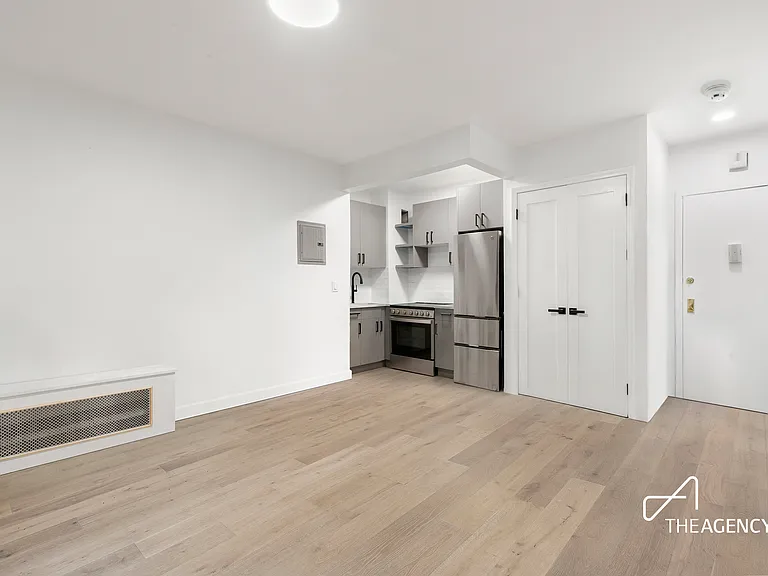 160 E 91st St #2O — Photo 2