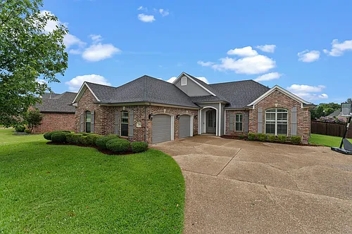 495 Half Moon Ct Photo 1
