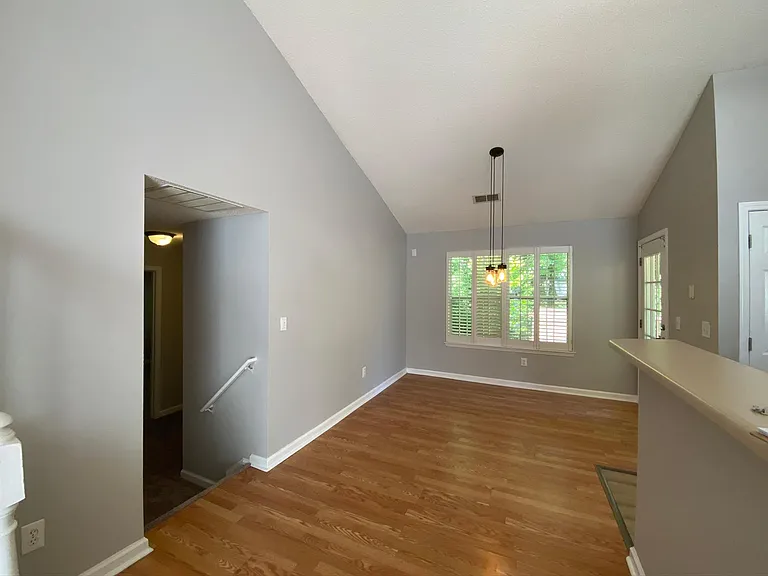 4453 Grove Dr NW — Photo 8