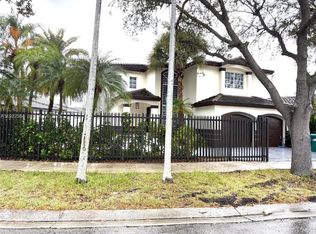 9352 SW 155th Ave, Miami, FL 33196