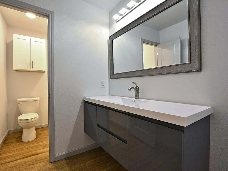 1207 N Essex Ave — Photo 19